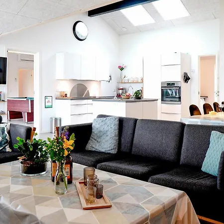 Semesterbostad Beautiful Home In Haderslev With Sauna