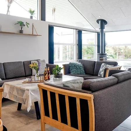 Semesterbostad Beautiful Home In Haderslev With Sauna *