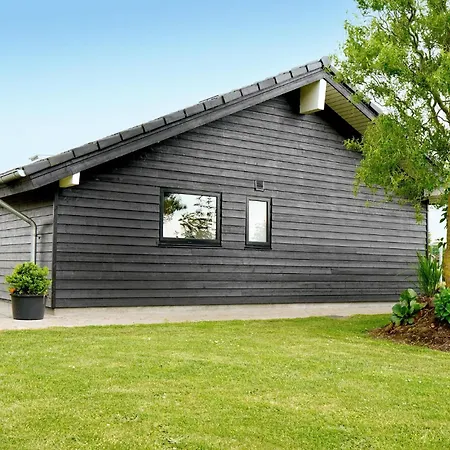 Beautiful Home In Haderslev With Sauna *