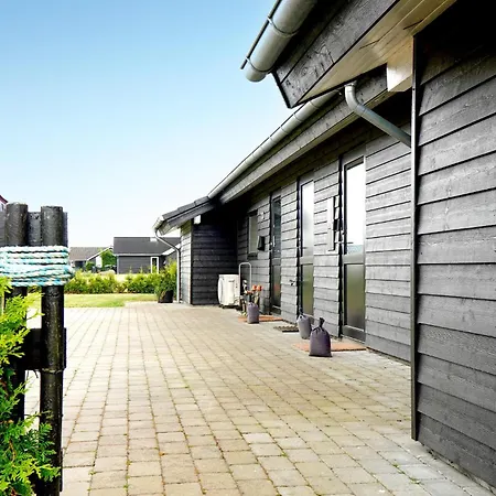 Beautiful Home In Haderslev With Sauna Semesterbostad