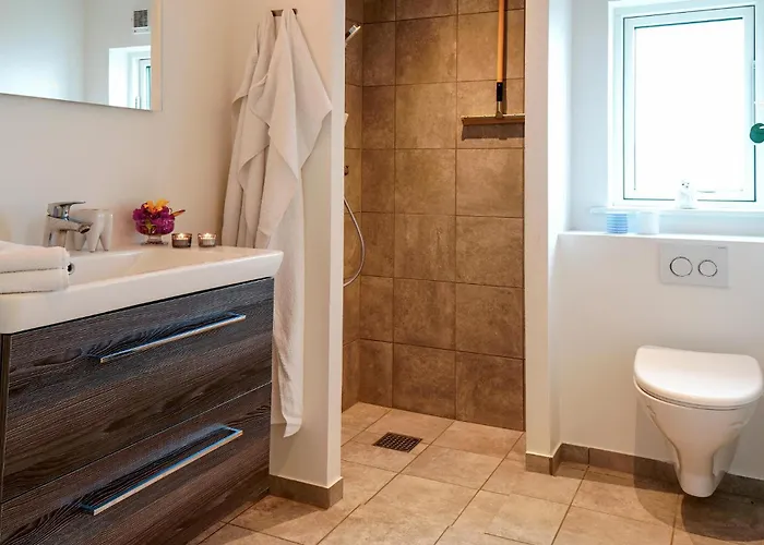 Ferienhaus Gorgeous In With Wifi *